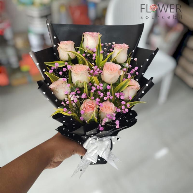 Cream Elegance – Soft Rose Bouquet