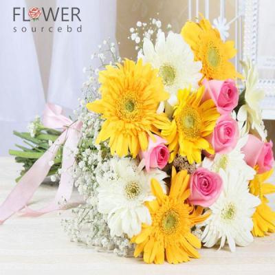 Mix Gerbera with pink rose